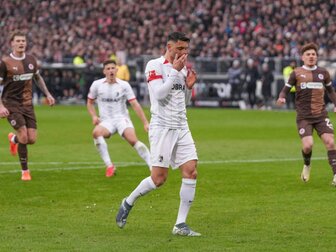 Freiburger Seuche vom Elfmeterpunkt Freiburger Seuche vom Elfmeterpunkt