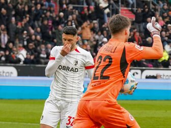 Trotz Elfmeterseuche: Freiburg siegt weiter Trotz Elfmeterseuche: Freiburg siegt weiter