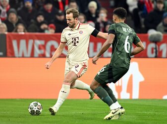 Harry Kane (l) beim Schuss. Zur Halbzeit musste er gegen Celtic mit Wadenproblemen raus. Harry Kane (l) beim Schuss. Zur Halbzeit musste er gegen Celtic mit Wadenproblemen raus.