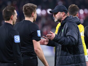 Handelfmeter erzürnt Wolfsburg: "Fauler Beigeschmack" Handelfmeter erzürnt Wolfsburg: "Fauler Beigeschmack"