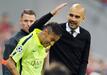 Pep Guardiola (rechts) hätte Neymar fast zum FC Bayern geholt