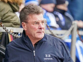 Trotz Bochumer Rückschlag: Hecking weiter "sehr optimistisch" Trotz Bochumer Rückschlag: Hecking weiter "sehr optimistisch"