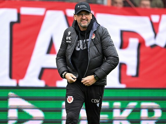 3. Liga: Cottbus verlängert mit Trainer Wollitz