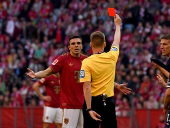 Bayern: Palhinha für ein Spiel gesperrt Bayern: Palhinha für ein Spiel gesperrt