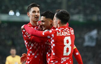 Nadiem Amiri (M) und der FSV Mainz 05 befinden sich derzeit im Höhenflug. Nadiem Amiri (M) und der FSV Mainz 05 befinden sich derzeit im Höhenflug.