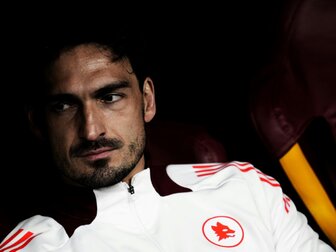 Bank und Buhrufe: Hummels sieht Rom-Sieg als Zuschauer Bank und Buhrufe: Hummels sieht Rom-Sieg als Zuschauer