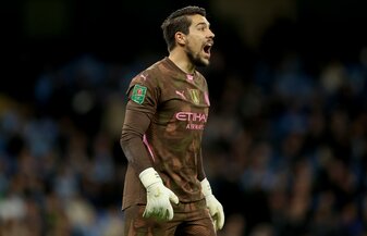 Stefan Ortega von Manchester City steht noch ein Jahr in England unter Vertrag; seine Zukunft ist ungeklärt. | Foto: Carl Recine/Getty Images Stefan Ortega von Manchester City steht noch ein Jahr in England unter Vertrag; seine Zukunft ist ungeklärt. | Foto: Carl Recine/Getty Images