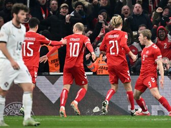 Hojlund imitiert Ronaldo - aber nicht, "um ihn zu verhöhnen" Hojlund imitiert Ronaldo - aber nicht, "um ihn zu verhöhnen"