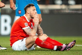 Marko Arnautovic hatte eine Panikattacke während des Spiels. Marko Arnautovic hatte eine Panikattacke während des Spiels.