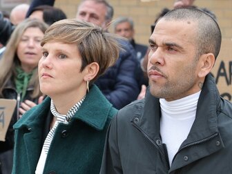 Alves: Gericht hebt Verurteilung wegen Vergewaltigung auf Alves: Gericht hebt Verurteilung wegen Vergewaltigung auf