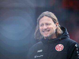 Mainz beim BVB mit Burkardt - Henriksen Trainer des Jahres Mainz beim BVB mit Burkardt - Henriksen Trainer des Jahres