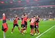 Bayer Leverkusen muss im Titelrennen auf Patzer der Bayern hoffen. 