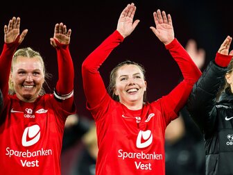 Novum im Fußball: Vertragsverlängerung bei Schwangerschaft Novum im Fußball: Vertragsverlängerung bei Schwangerschaft