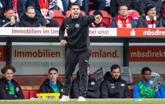Marcel Rapp gibt auch weiter bei Holstein Kiel die Richtung vor. Marcel Rapp gibt auch weiter bei Holstein Kiel die Richtung vor.