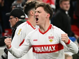 Foto: Stuttgart im Finale: Löw-Premiere misslingt