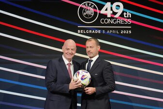 UEFA-Chef Aleksandar Ceferin hat sich zur Idee von 64 WM-Teilnehmern klar geäußert. UEFA-Chef Aleksandar Ceferin hat sich zur Idee von 64 WM-Teilnehmern klar geäußert.
