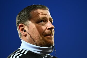 Max Eberl begründet die Trennung von Thomas Müller mit der Kaderplanung. Max Eberl begründet die Trennung von Thomas Müller mit der Kaderplanung.