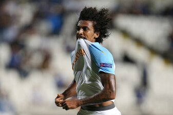Gefährliche Lungenembolie: Fußballer Luiz Gustavo Gefährliche Lungenembolie: Fußballer Luiz Gustavo