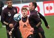 Einst Kollegen im Nationalteam: Werner und Götze (r).