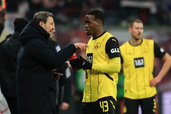 Gittens bleibt beim BVB. Gittens bleibt beim BVB.