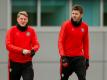 Schweinsteiger (l.) durfte zuletzt wieder mittrainieren (Quelle: PIXATHLON/SID)
<br>© 2016 SID