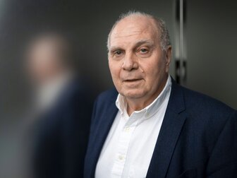 Hoeneß: FCB könnte Wirtz-Transfer "selbstverständlich" stemmen Hoeneß: FCB könnte Wirtz-Transfer "selbstverständlich" stemmen