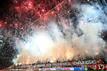 Der 1. FC Köln muss tief in die Tasche greifen, weil Fans massiv Pyrotechnik zündeten.