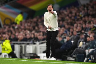 Steht vor einer großen Prüfung: Trainer Toppmöller. Steht vor einer großen Prüfung: Trainer Toppmöller.