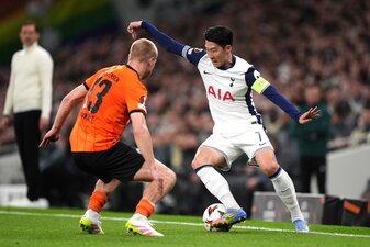 Im Rückspiel ist Stürmer Heung-Min Son (r) nicht dabei Im Rückspiel ist Stürmer Heung-Min Son (r) nicht dabei
