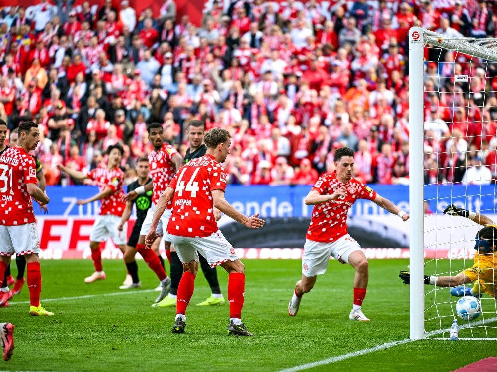 Mainz lässt spät Punkte im Rennen um die Königsklasse