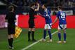 Kenan Karaman sah die Rote Karte gleich nach Spielbeginn. | Foto: Dean Mouhtaropoulos/Getty Images