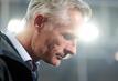 Zweifelt am Rückhalt des Vereins: Schalke-Trainer Kees van Wonderen.