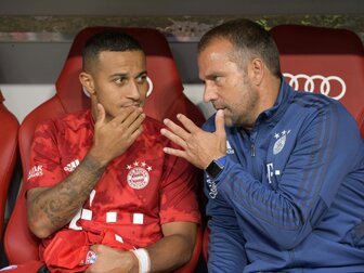 Thiago lobt Flicks Barca: "Das Team, das es zu schlagen gilt" Thiago lobt Flicks Barca: "Das Team, das es zu schlagen gilt"