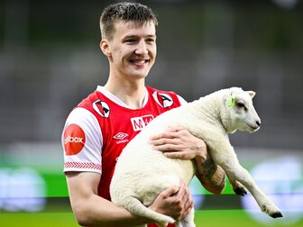 Lamm für den besten Spieler: Tierschützer protestieren Lamm für den besten Spieler: Tierschützer protestieren