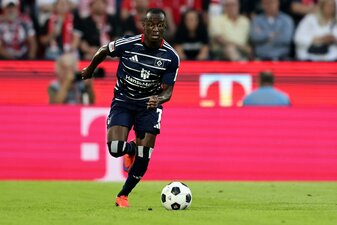 Jean-Luc Dompé bleibt dem Hamburger SV treu. | Foto: Christof Koepsel/Getty Images Jean-Luc Dompé bleibt dem Hamburger SV treu. | Foto: Christof Koepsel/Getty Images