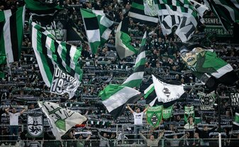 Geringere Transfereinnahmen haben bei Borussia Mönchengladbach wieder zu einem negativen Jahresergebnis geführt. Geringere Transfereinnahmen haben bei Borussia Mönchengladbach wieder zu einem negativen Jahresergebnis geführt.