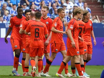 Paderborn schlägt Schalke und springt auf Rang drei Paderborn schlägt Schalke und springt auf Rang drei