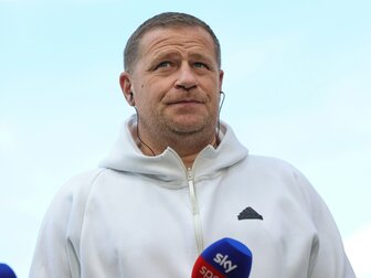 "Gehört sich nicht": Bayern-Bosse verbieten Sause auf Ibiza "Gehört sich nicht": Bayern-Bosse verbieten Sause auf Ibiza