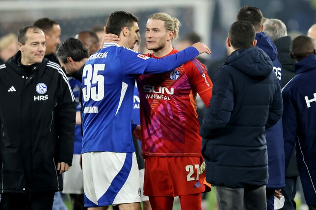 Karius (r.) offen für Verbleib auf Schalke. Foto: Christof Koepsel/Getty Images