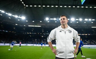 Jakob Fimpel hilft in dieser Saison bereits zum zweiten Mal bei den Profis aus Jakob Fimpel hilft in dieser Saison bereits zum zweiten Mal bei den Profis aus