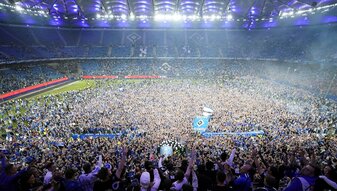 Foto: Polizei: Mehrere Schwerverletzte bei Aufstiegsfeier des HSV