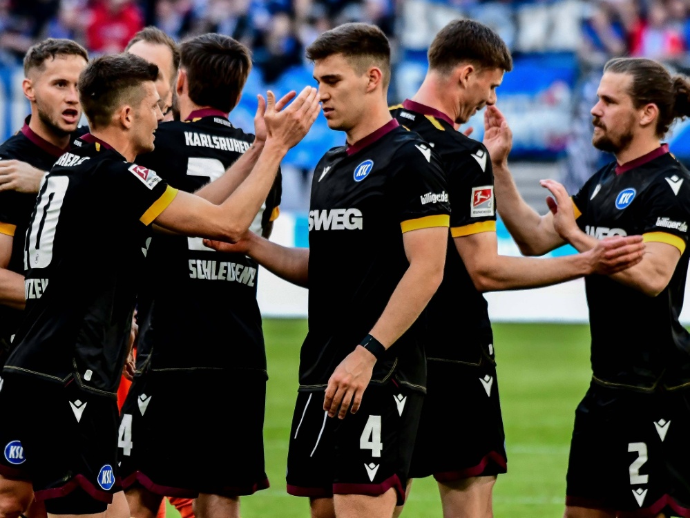 Absteiger Regensburg verabschiedet sich als Tabellenletzter