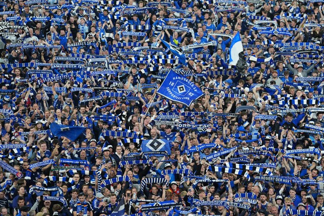Die Fans des Hamburger SV freuen sich schon auf das Nordderby in Bremen.