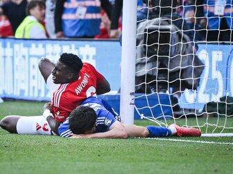 Medien: Awoniyi nach Bauchverletzung in künstlichem Koma Medien: Awoniyi nach Bauchverletzung in künstlichem Koma