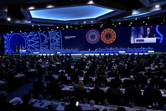Beim FIFA-Kongress sorgt das Verhalten von FIFA-Chef Infantino für Kritik. Beim FIFA-Kongress sorgt das Verhalten von FIFA-Chef Infantino für Kritik.