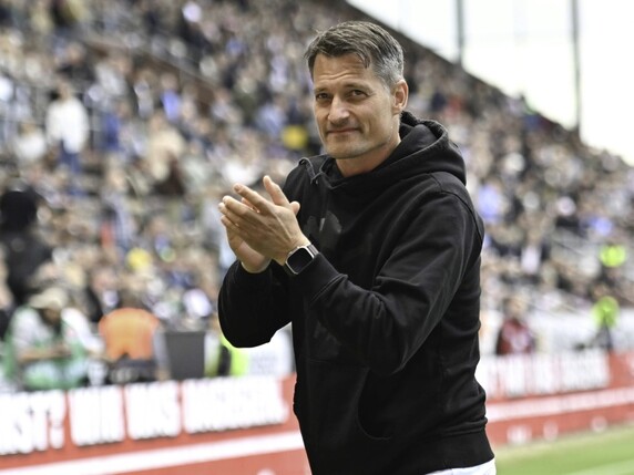 St. Pauli: Trainer Blessin lässt Zukunft offen