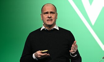 Nordderby gegen den HSV soll kein Hochrisikospiel werden: Werder Bremens Chef Klaus Filbry.