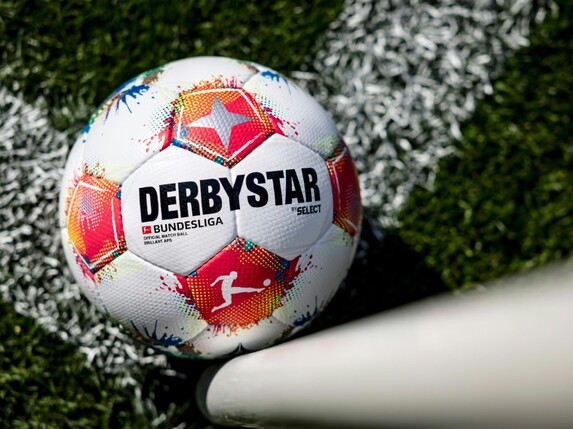 Frischer Look: Derbystar präsentiert neuen Bundesliga-Spielball