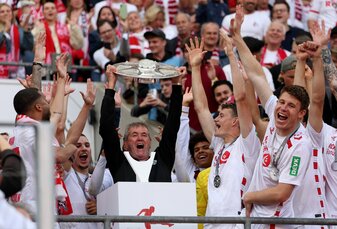 Foto: Bleiben Kessler und Funkel? 1. FC Köln trifft Entscheidungen