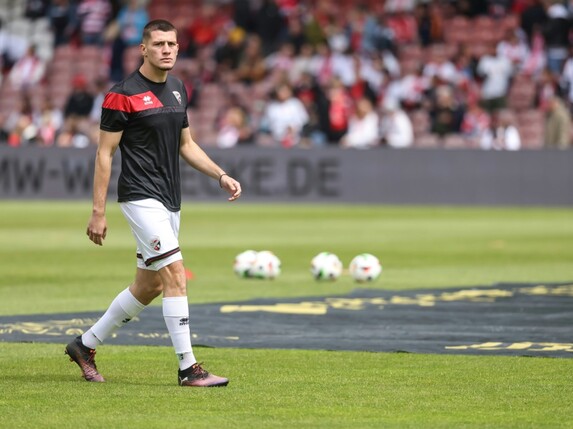 Kiel verpflichtet Verteidiger Cvjetinovic